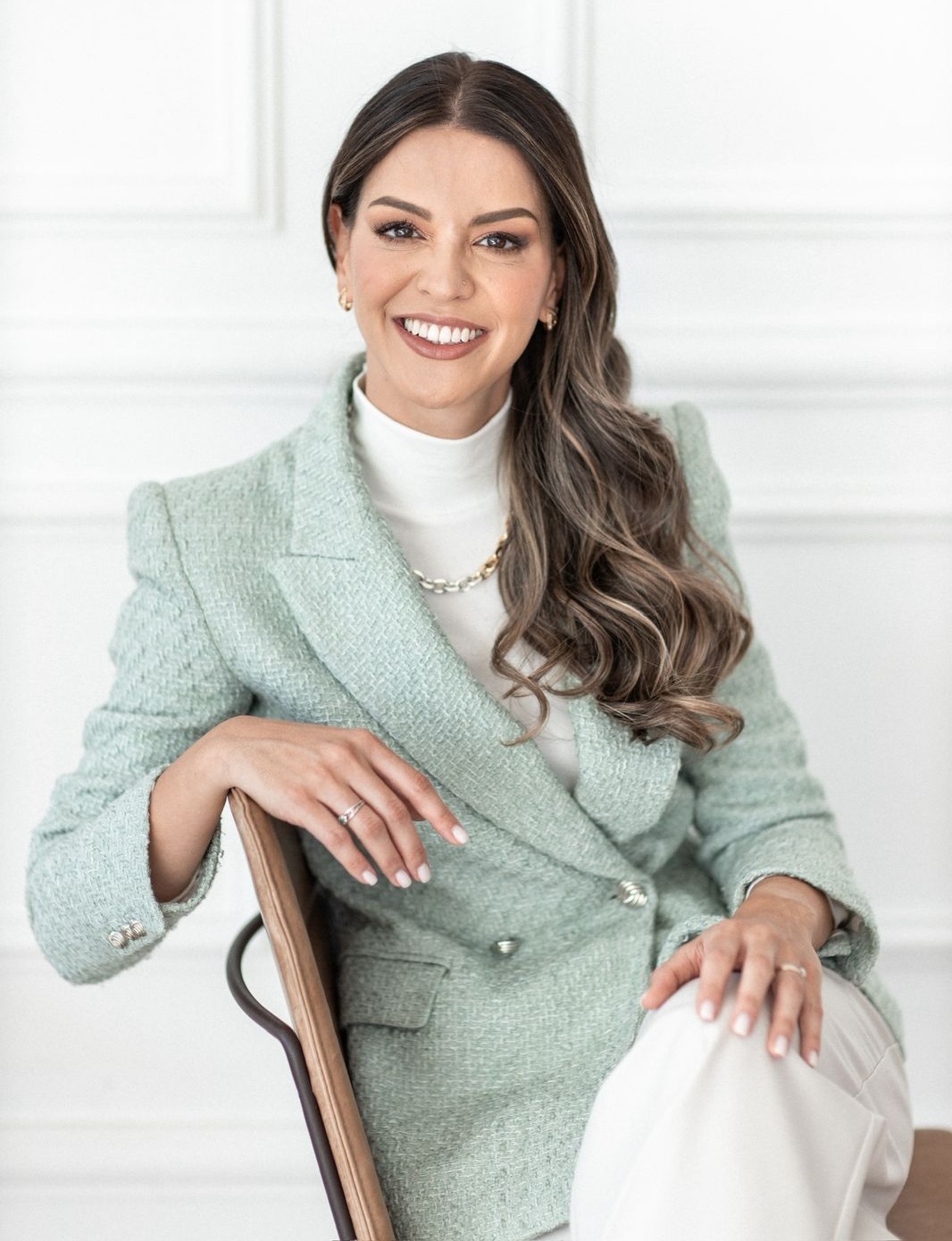 Dra. Nome da Médica, cuidado em fibromialgia e dor crônica